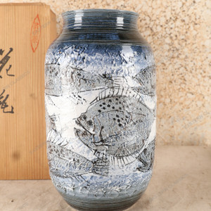 Vintage Japanese Vase — Porcelain, 1980, Showa Era (SKU: 25S-673) - 2