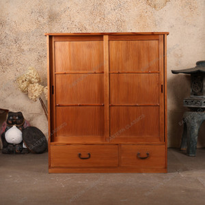 Vintage Japanese Ko Tansu – Small Kiri Wood Chest with Minimal Kanagu Hardware & Warabite Pull Drawers, 1980, Showa Era (SKU: 25S-G402) - 1