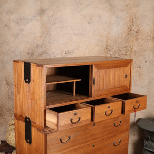 Antique Japanese 3-Section Kimono Tansu – Kiri Wood Chest with Hikido, 8 Warabite Pull Drawers & Subtle Kanagu, 1910s, Taisho Era (SKU: 25S-A446) - 2