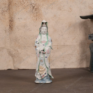 Vintage Japanese Kannon Statue (SKU: 25D-329-1) - 