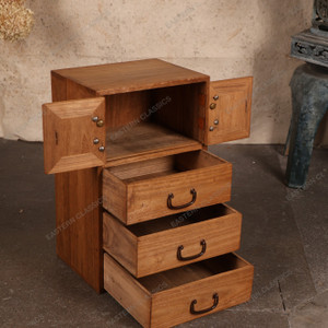 Antique Japanese Ko Tansu Small Chest With Kannon Biraki Door And Three Drawers (SKU: 25D-G026) - 