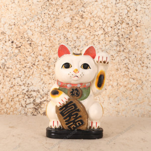 Vintage Japanese Cat (SKU: 25D-098) -