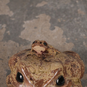 Vintage Japanese Frog Statue (SKU: 25D-363) - 