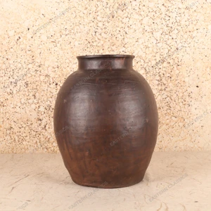 Vintage Japanese Pot (SKU: 25D-200-1) -