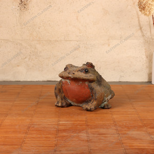 Vintage Japanese Ceramic Kaeru Frog Figurine with Froglets, Late Showa (1966-1989) | SKU: 26M-802 -1