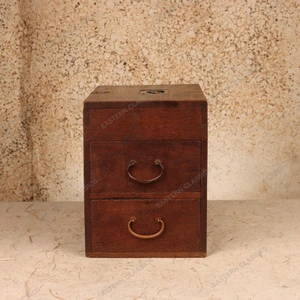Antique Japanese Hakobi-Bako Portable Storage Box, Taisho period (1912-1926) | SKU: 26M-721 -1