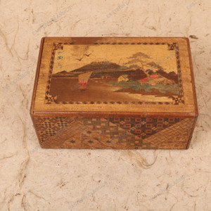 Vintage Japanese Yosegi-Zaiku Himitsu-Bako Puzzle Box, Early Showa 1927-1945 | SKU: 26M-733-3 -1