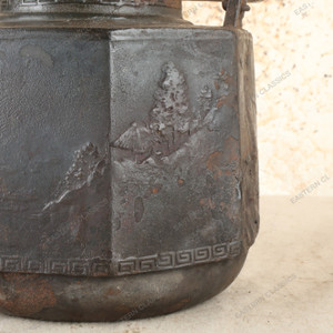 Antique Japanese Tetsubin, Taisho period, 1912-1926 | SKU: 26J-0384 - 2