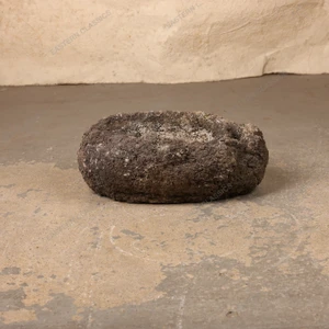 Vintage Japanese Stone Chozubachi Garden Water Basin, Early Showa | SKU: 26J-0862-1 - 1