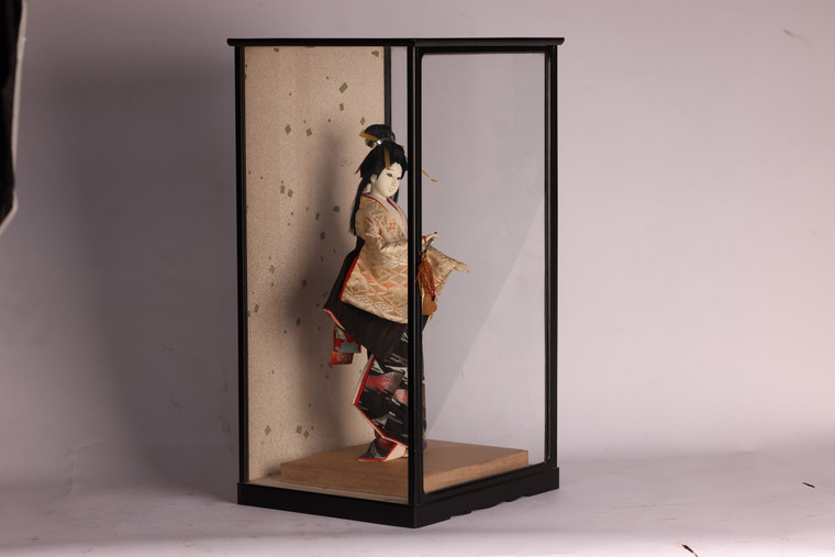 Japanese Doll with Kimono in the Glass Case  (21N-18)