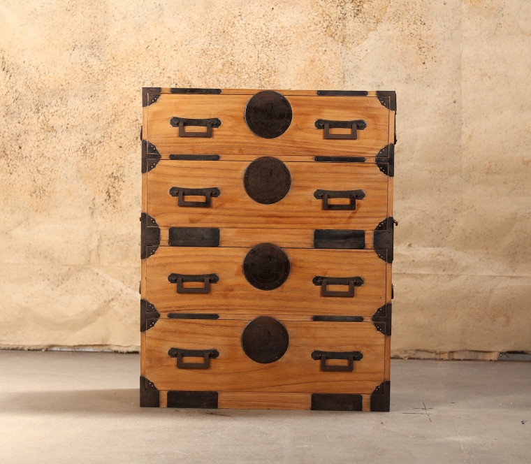 Vintage Japanese Kasane Isho Kimono Tansu 2 Section With Kakute Meiji Era  (22J-B114) - 1