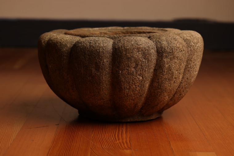 Vintage Japanese Tsukubai, Garden Stone Basin (22S-102)