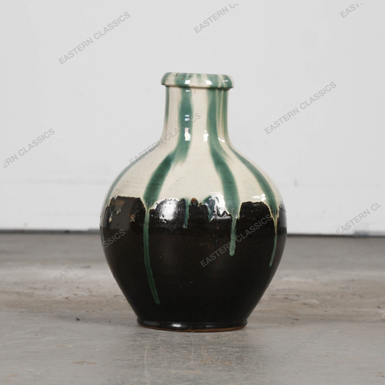 Vintage Japanese Vase (SKU: 25D-128) -