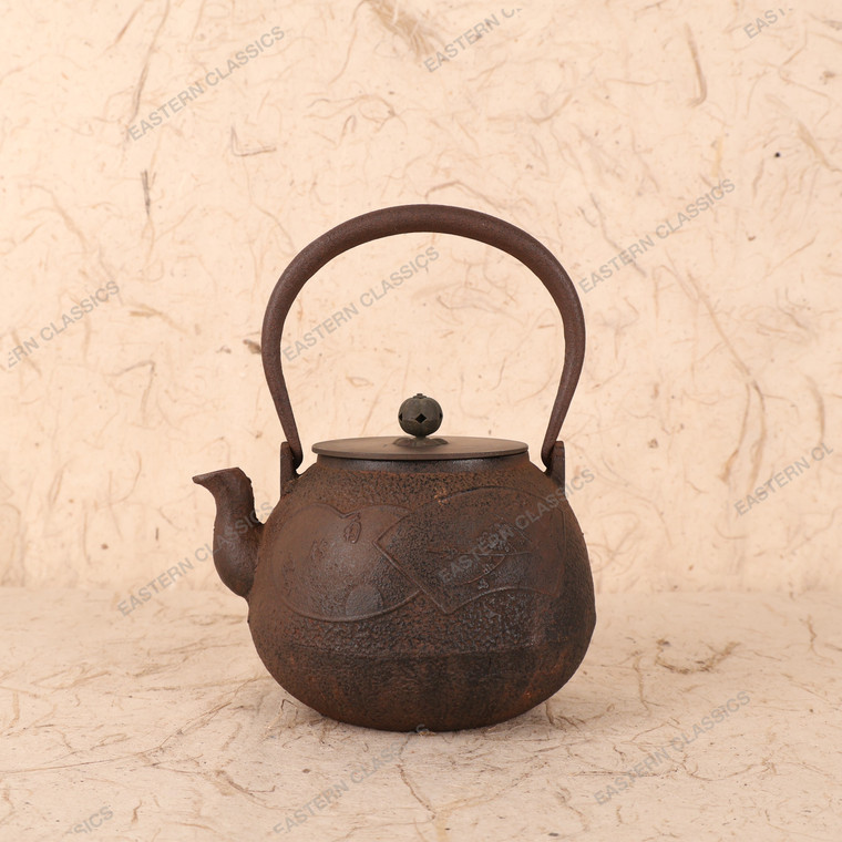 Vintage Japanese Kettle — Iron (SKU: 25D-178-3) - 