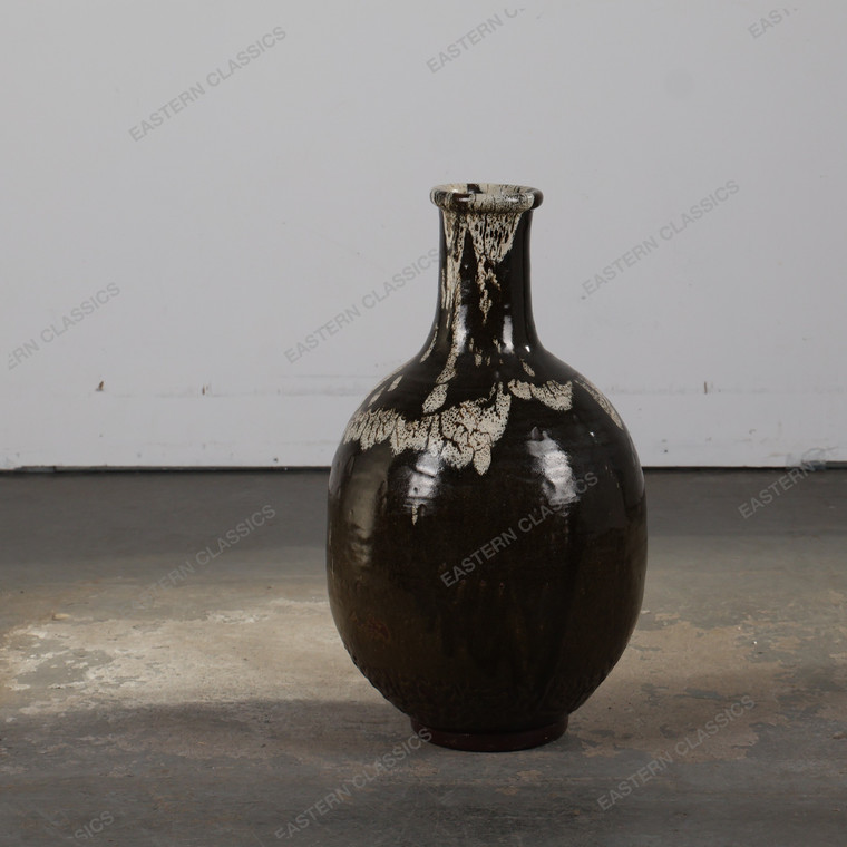 Vintage Japanese Pot (SKU: 25D-329-2) -