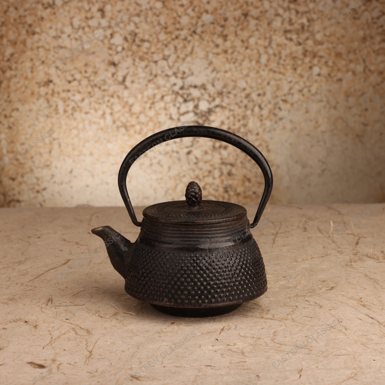 Teaware Vintage Japanese Kettle 1946 1965 Mid — Iron, Showa Era (SKU: 26M-617-5) - 1
