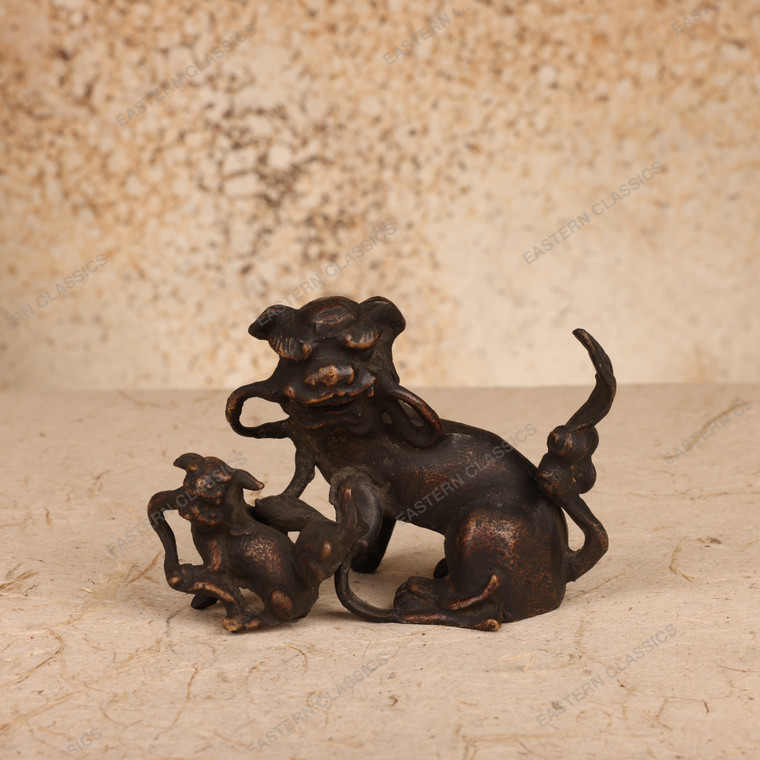 Vintage Japanese Bronze Shishi Okimono (Oyako Parent-and-Child Lions), Taisho 1912-1926 | SKU: 26M-128 -1