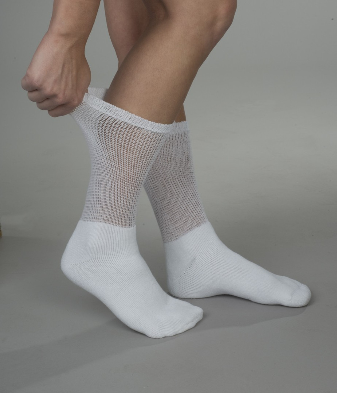 Wearever SK300 Women's Loose-top Diabetic socks, White, 3 Pack