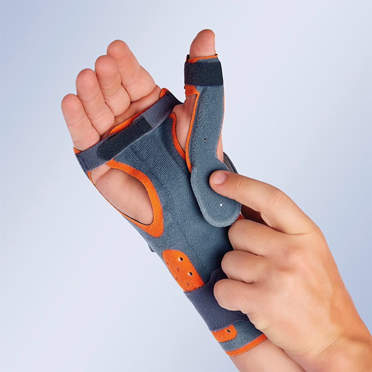 MANUTEC FIX THUMB ATTACHMENT - UNIVERSAL, M760P SPECIAL ORDER