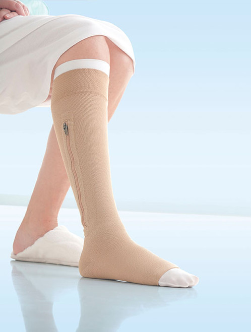 BSN-7363163 KT/1 JOBST ULCERCARE READY-TO-WEAR LG, RIGHT ZIPPER, BEIGE (INCL 1 STOCKING AND 2 LINERS) BSN-7363163 KT/1 JOBST ULCERCARE READY-TO-WEAR LG, RIGHT ZIPPER, BEIGE (INCL 1 STOCKING AND 2 LINERS)