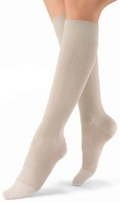 BSN-7458260 PR/1 JOBST SOSOFT WOMEN, KNEE HIGH, 30-40MMHG, MD, RIBBED SAND, CLOSED TOE BSN-7458260 PR/1 JOBST SOSOFT WOMEN, KNEE HIGH, 30-40MMHG, MD, RIBBED SAND, CLOSED TOE