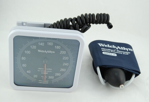 Welch Allyn 7670-01 SPHYG ANEROID WALL 767 w/ADULT 1PC CUFF & BUILT-IN BASKET, Each Welch Allyn 7670-01 SPHYG ANEROID WALL 767 w/ADULT 1PC CUFF & BUILT-IN BASKET, Each