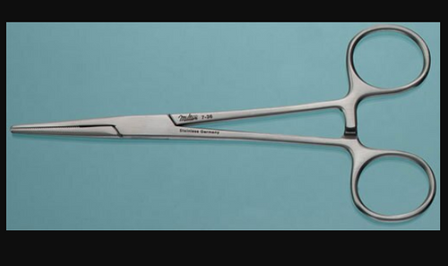 P-420 Forceps Kelly 5.5" Sterile