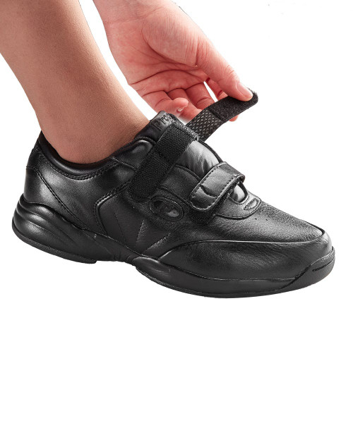 Silverts SV10130 Propet Shoes Extra Wide Walking Shoes - Womens Leather Shoe Sneakers Black, Size=7, SV10130-SV2-7