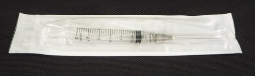Terumo SS03L2238 Syringe & Needle HYPODERMIC 3cc 22 G x1.5" Luer/Lok ULTRA TW BX/100 (SS03L2238)