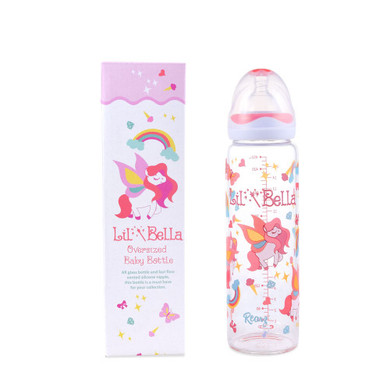 Lil Bella adult bottle beside Lil Bella bottle box.