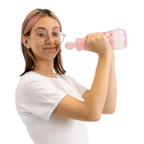 Female model holding Easy Grip bottle.