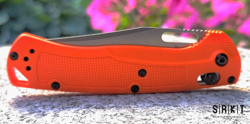 Benchmade Knives: 15535 Taggedout - AXIS Lock - Orange Grivory