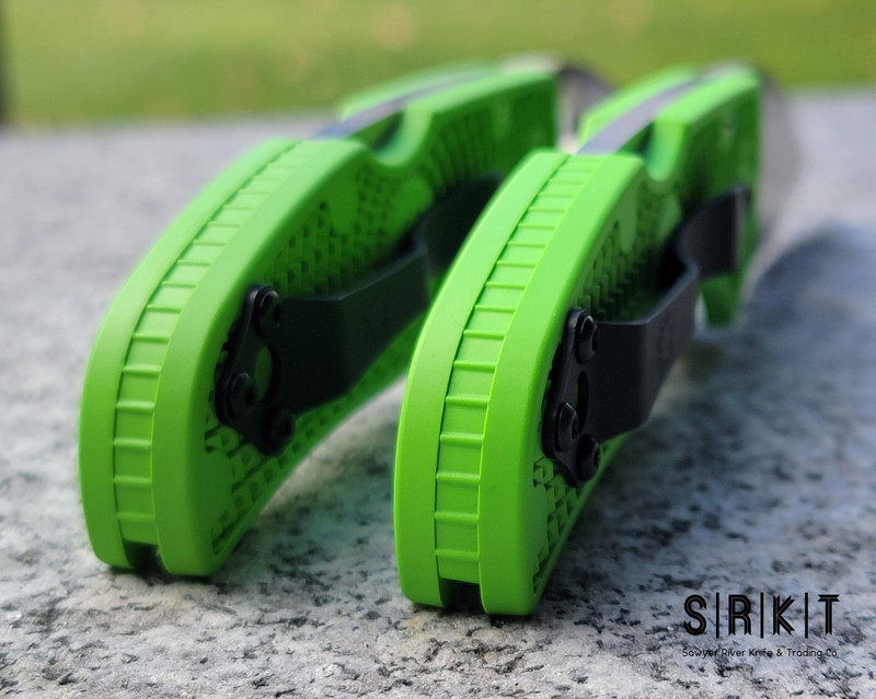 Spyderco Native 5 Salt C41SGR5 Satin Full Serrate LC200N Leaf