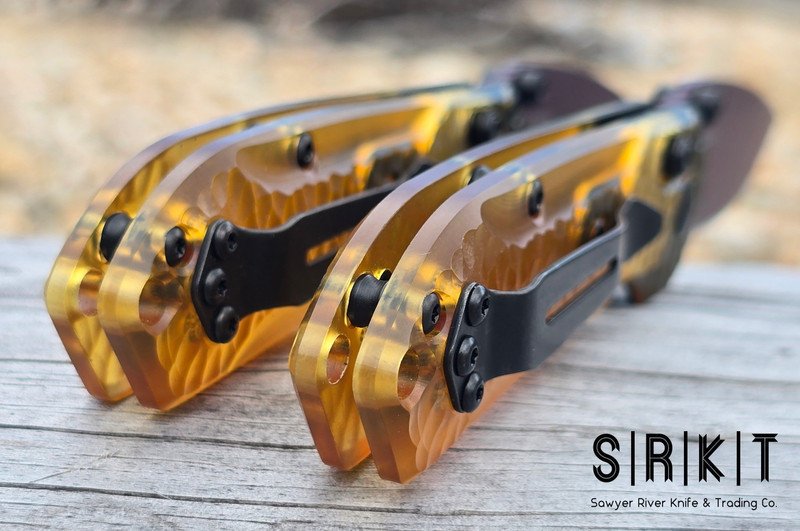Benchmade Mini-Freek 565PL-2501 @ SRKT Transparent Amber ULTEM
