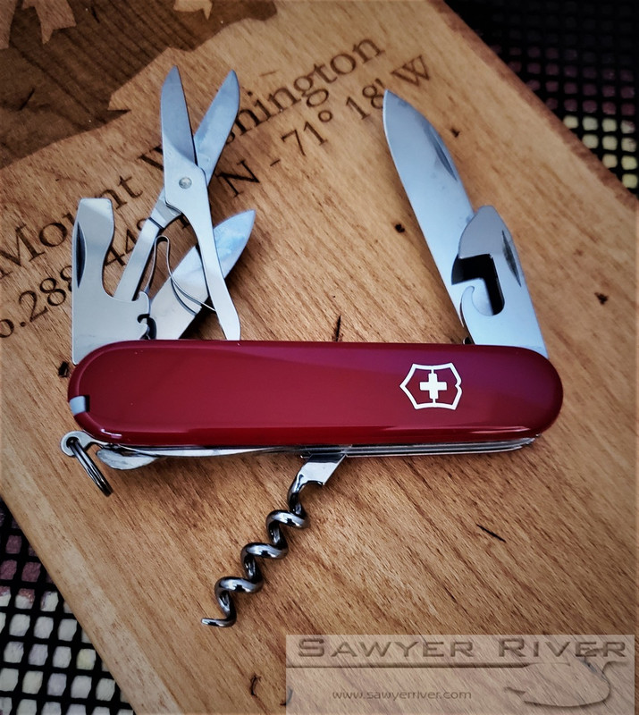 Victorinox Can Opener, Red