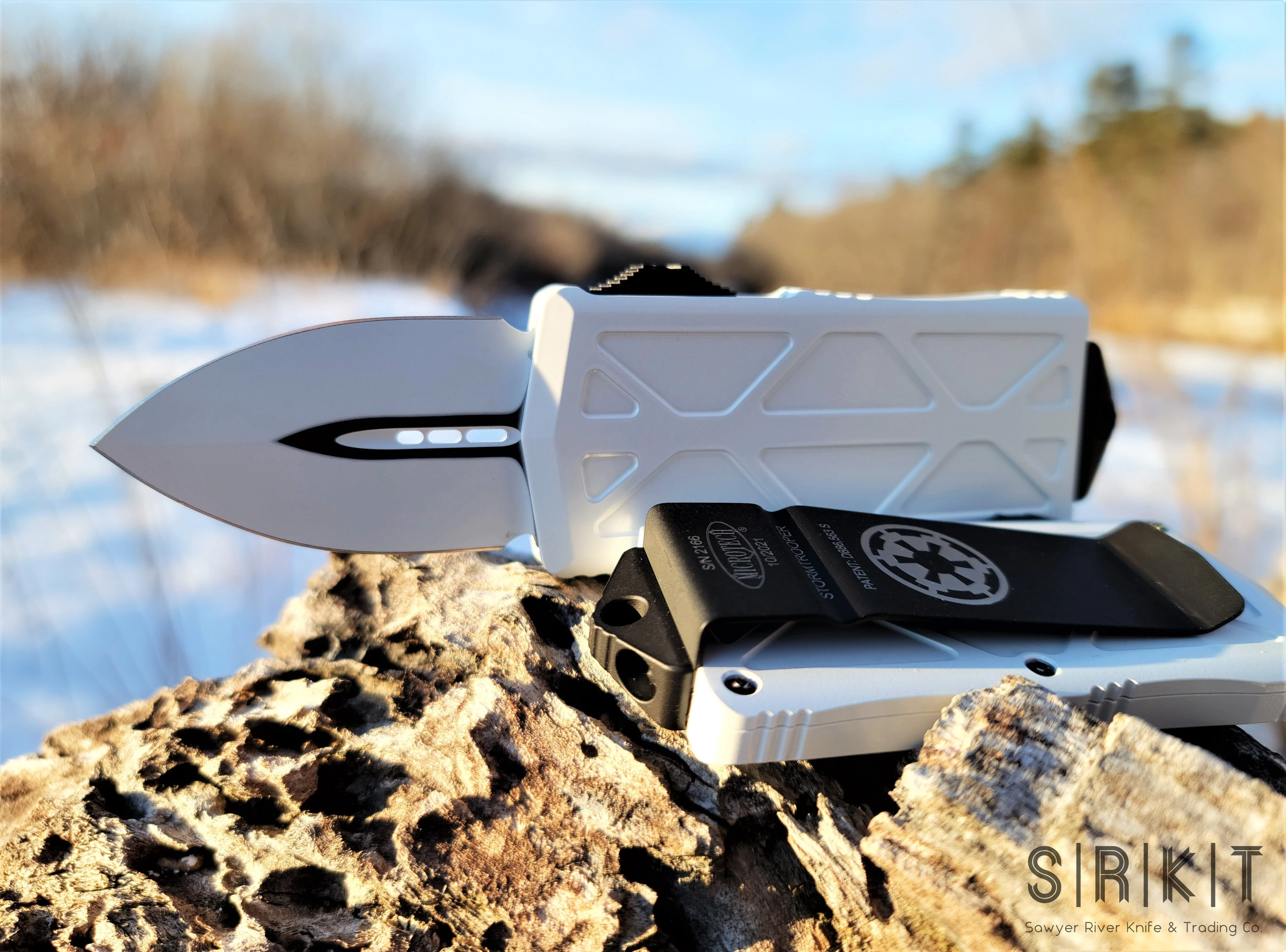 Microtech Signature Series Stormtrooper Exocet 157-1ST @ SRKT D/E