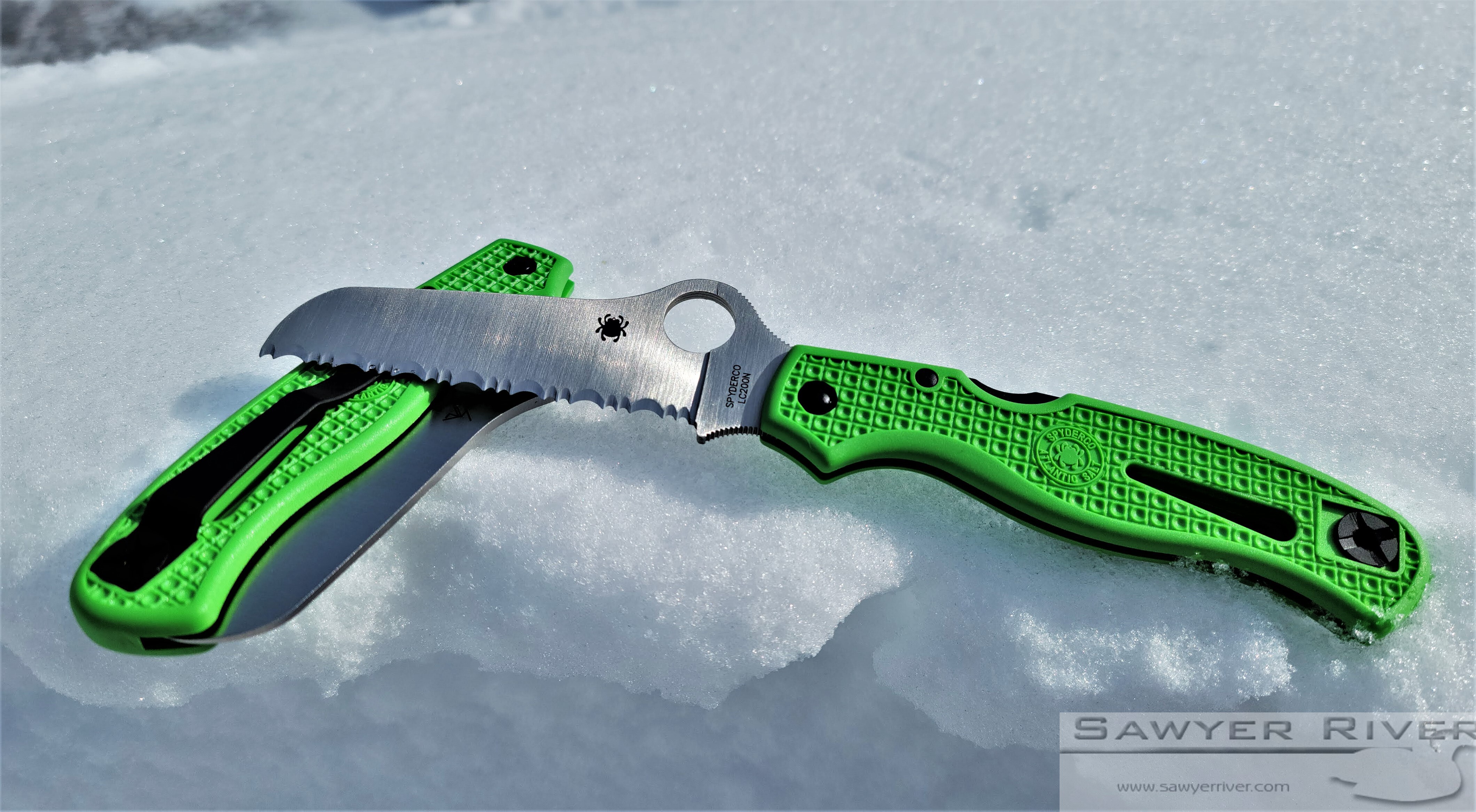 Spyderco Atlantic Salt C89FSGR Satin 3.7” LC200N Serrated