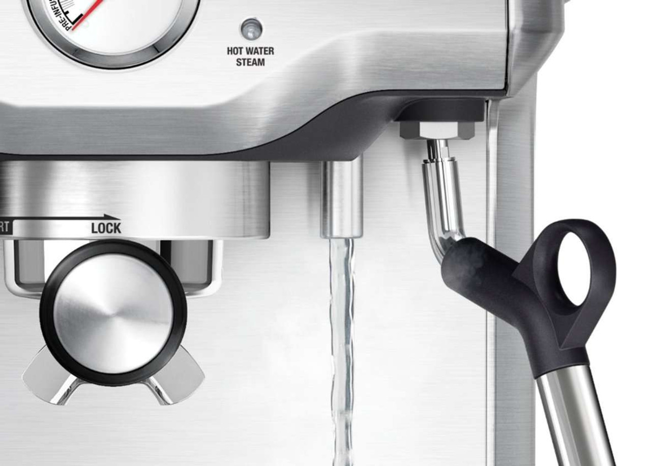 https://cdn11.bigcommerce.com/s-772un7yko5/images/stencil/1280x1280/products/913/3815/Breville-the-Infuser-Manual-Espresso-Machine-with-15-bars-of-pressure-Milk-Frother-and-Water-filtration-Silver-HABRVBES840XL-499_3813__15554.1678308009.jpg?c=1?imbypass=on