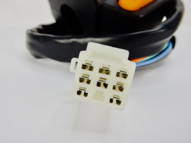 Left Handlebar Multi-Function Switch Assembly – 8-Wire Female Plug