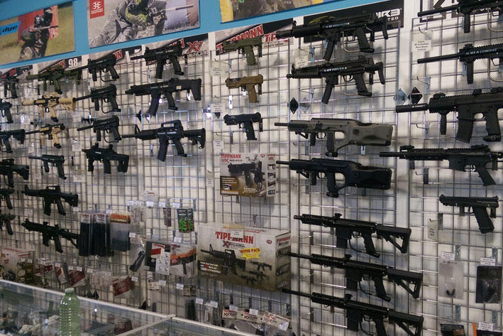 709-badlands-paintball-mega-store-toronto-canada-4.jpg