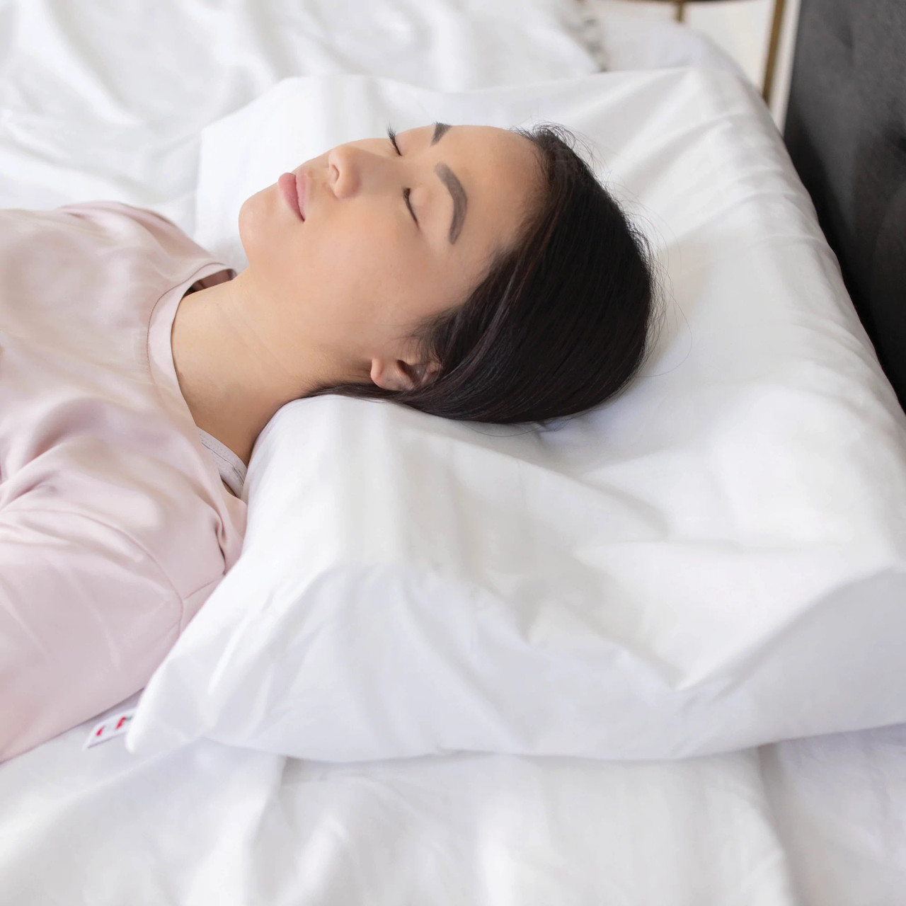 EconoWave™ Cervical Pillow Oranotech