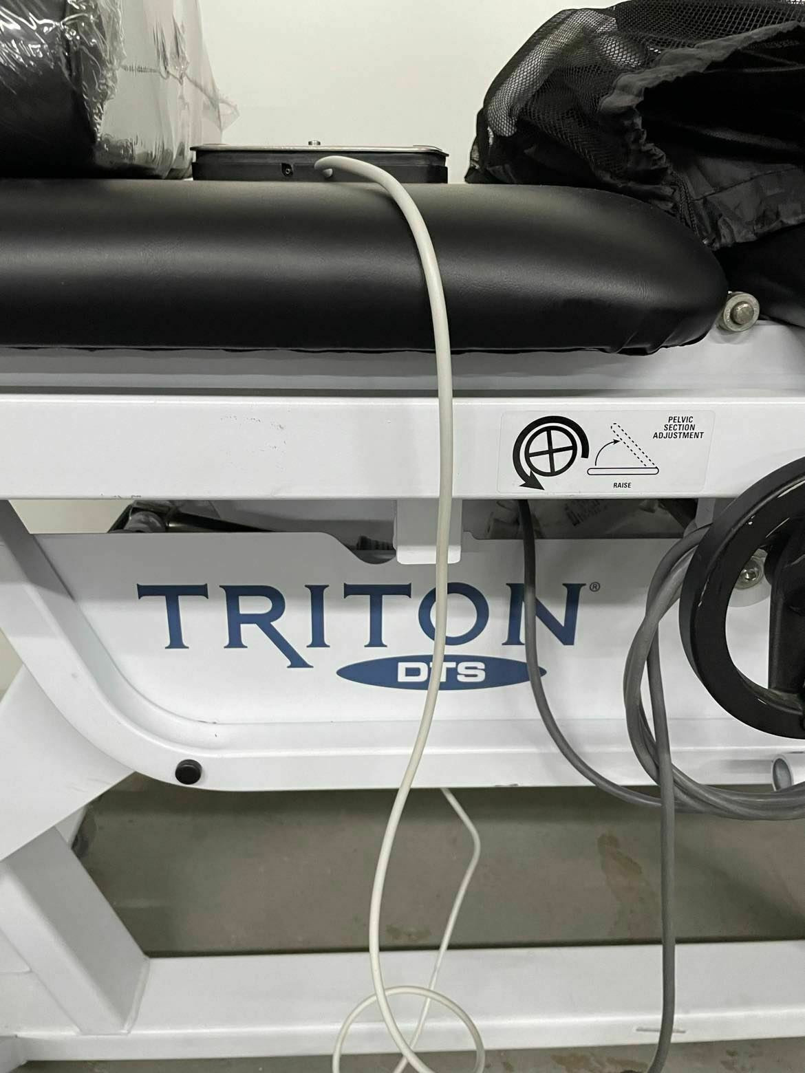 TRITON DTS Chattanooga Traction Table Therapy Oranotech