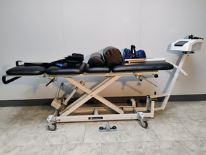 Dynatronics Smartrac Cervical & Lumbar Decompression Chiropractic Table