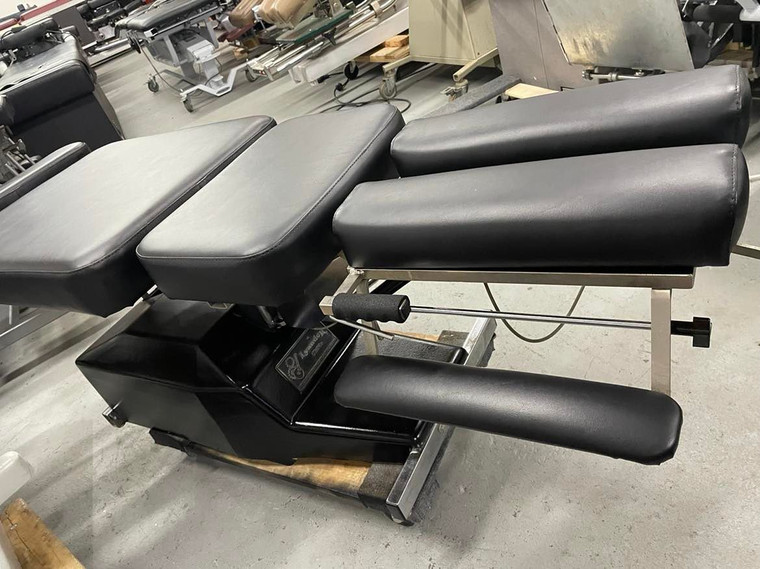 Leander Chiropractic Table Flexion Distraction w/ Fixed Height at 22"