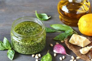 how-to-make-edibles-with-cbd-cbd-infused-pesto.jpg