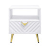 Gaines End Table / LV01140