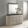 Travonte Dresser / BD04885
