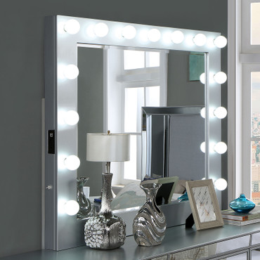 BELLADONNA Mirror w/ USB, Power, Light, Silver / CM7417SV-M