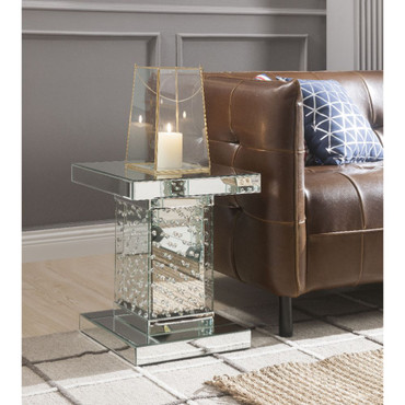 Nysa End Table / 80284