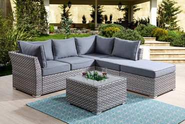 Laurance Patio Sectional Sofa & Cocktail Table / OT01092